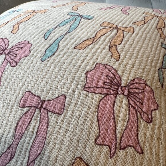 Style‎ Happy Coquette Colorful Bow Preppy Throw Pillow NWT multi color 20x20 - Picture 3 of 5